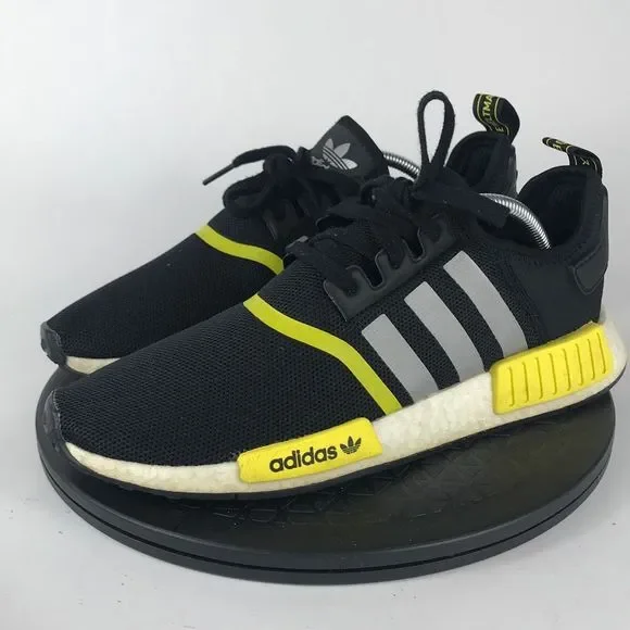 adidas gazelle silver green womens adidas Originals Men's NMD_R1 Shoes, Size 8, Black/Clay